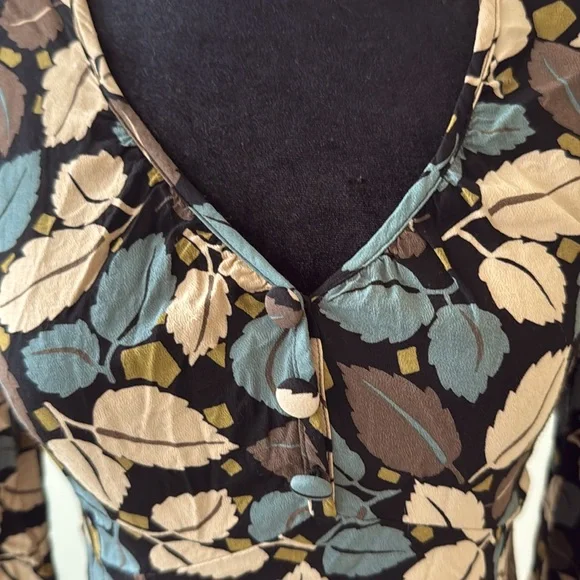 Boden Dress - Picture 2 of 9